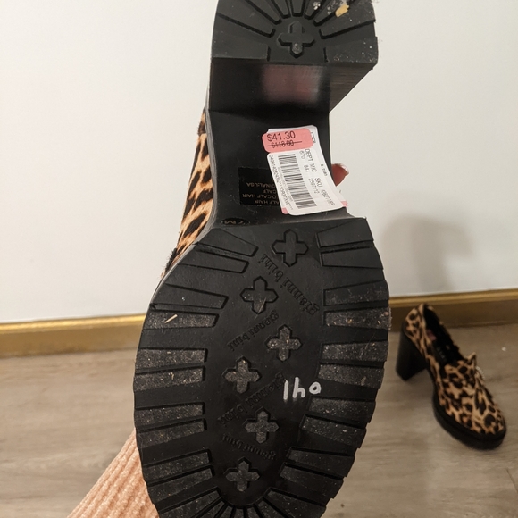 Gianni Bini Chunky Close Toed Heels - Picture 4 of 7